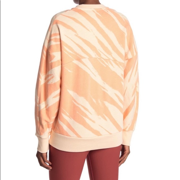 Sweaty Betty Essential Crew Neck Sweatshirt - Picture 4 of 9